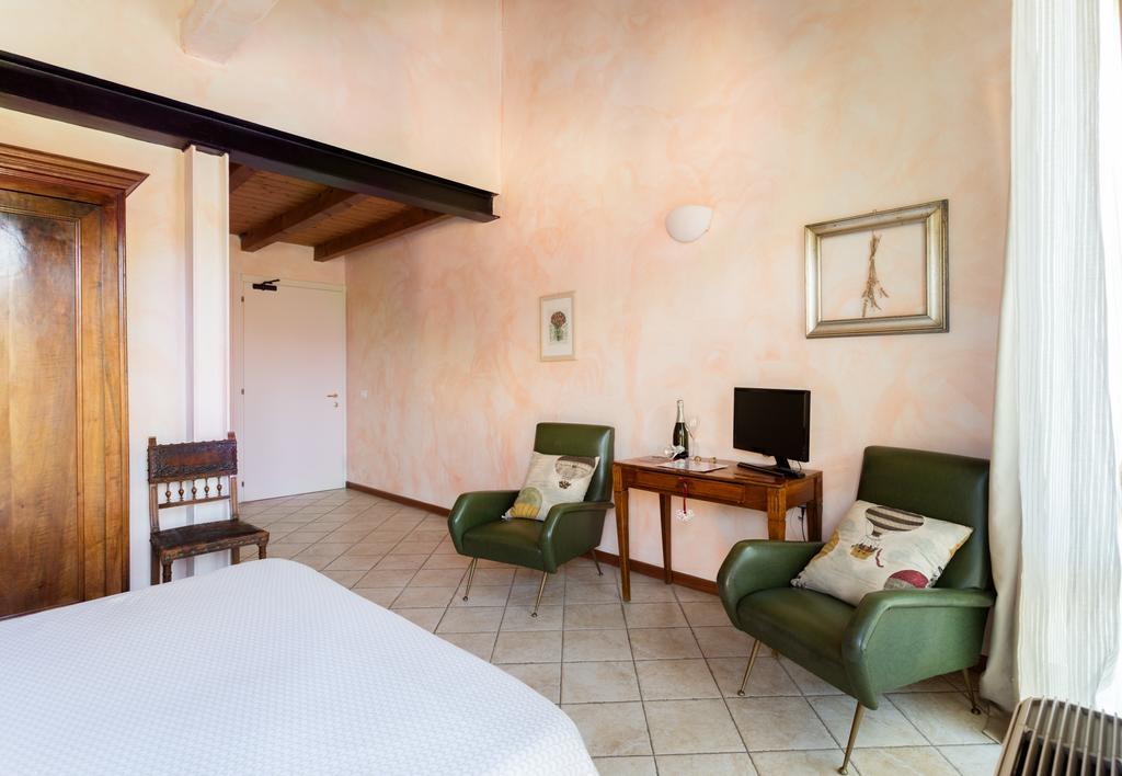 Cascina Clarabella Villa Iseo Rom bilde
